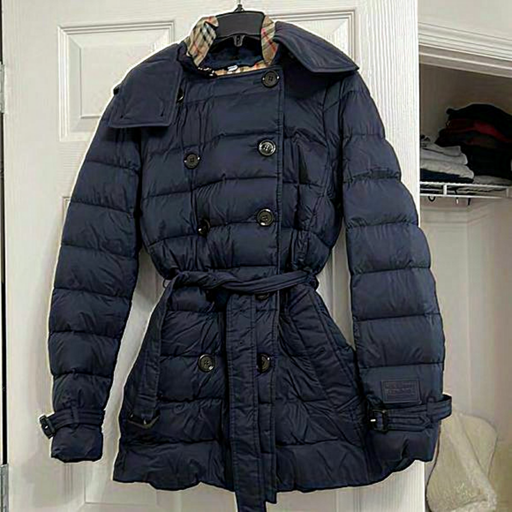 Burberry coat‎